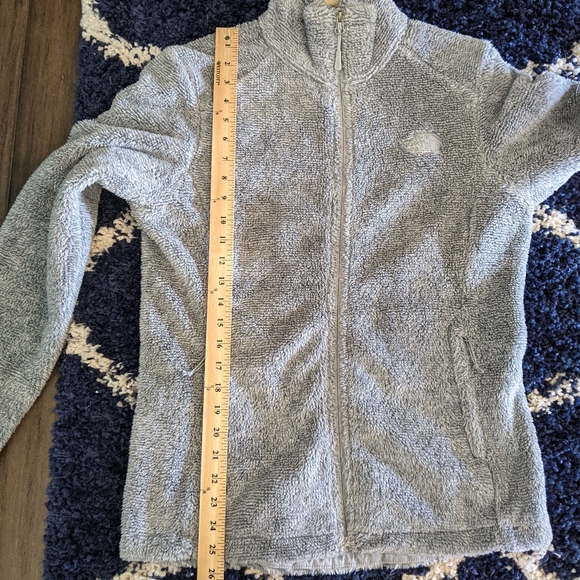 North Face Striped Fuzzy Grey Jacket - Picture 12 of 14